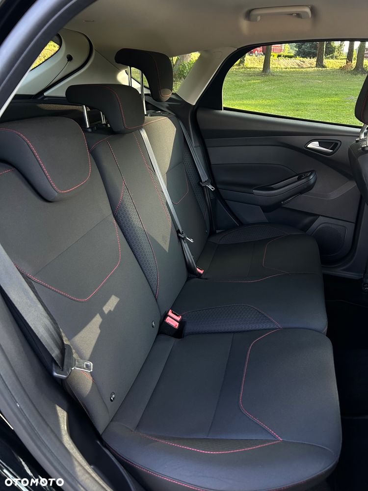 Ford Focus 2.0 TDCi ST-Line Black ASS - 17