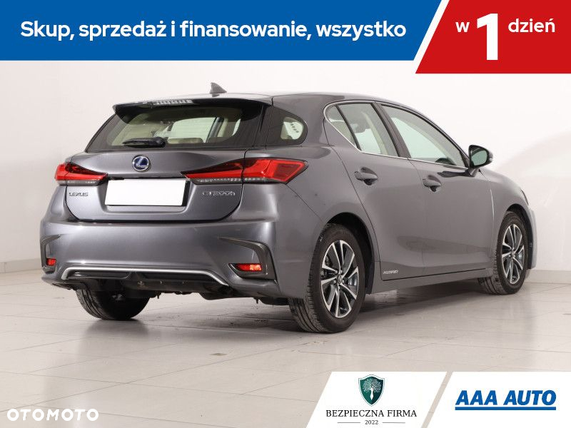 Lexus CT - 6