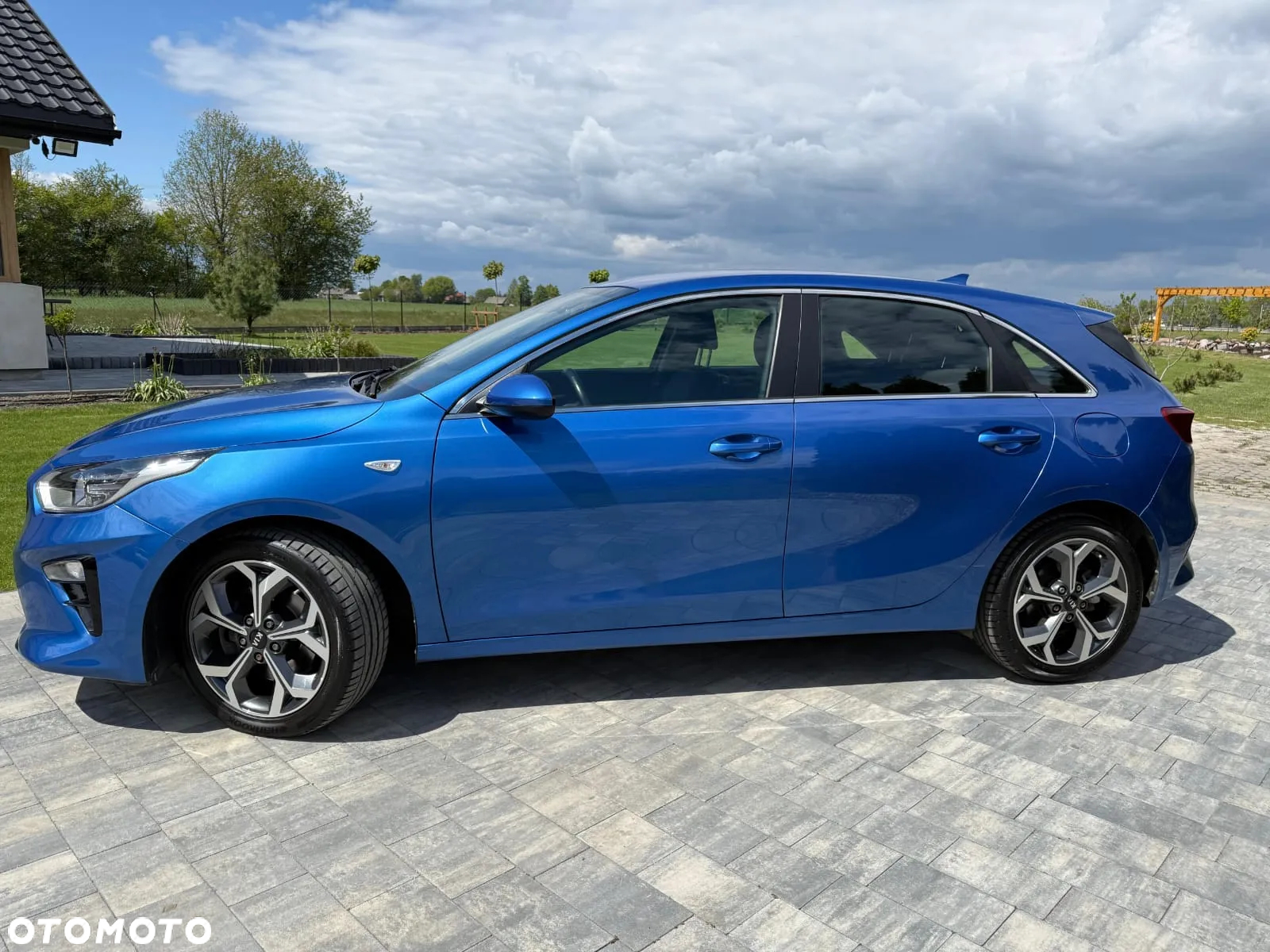 Kia Ceed - 9