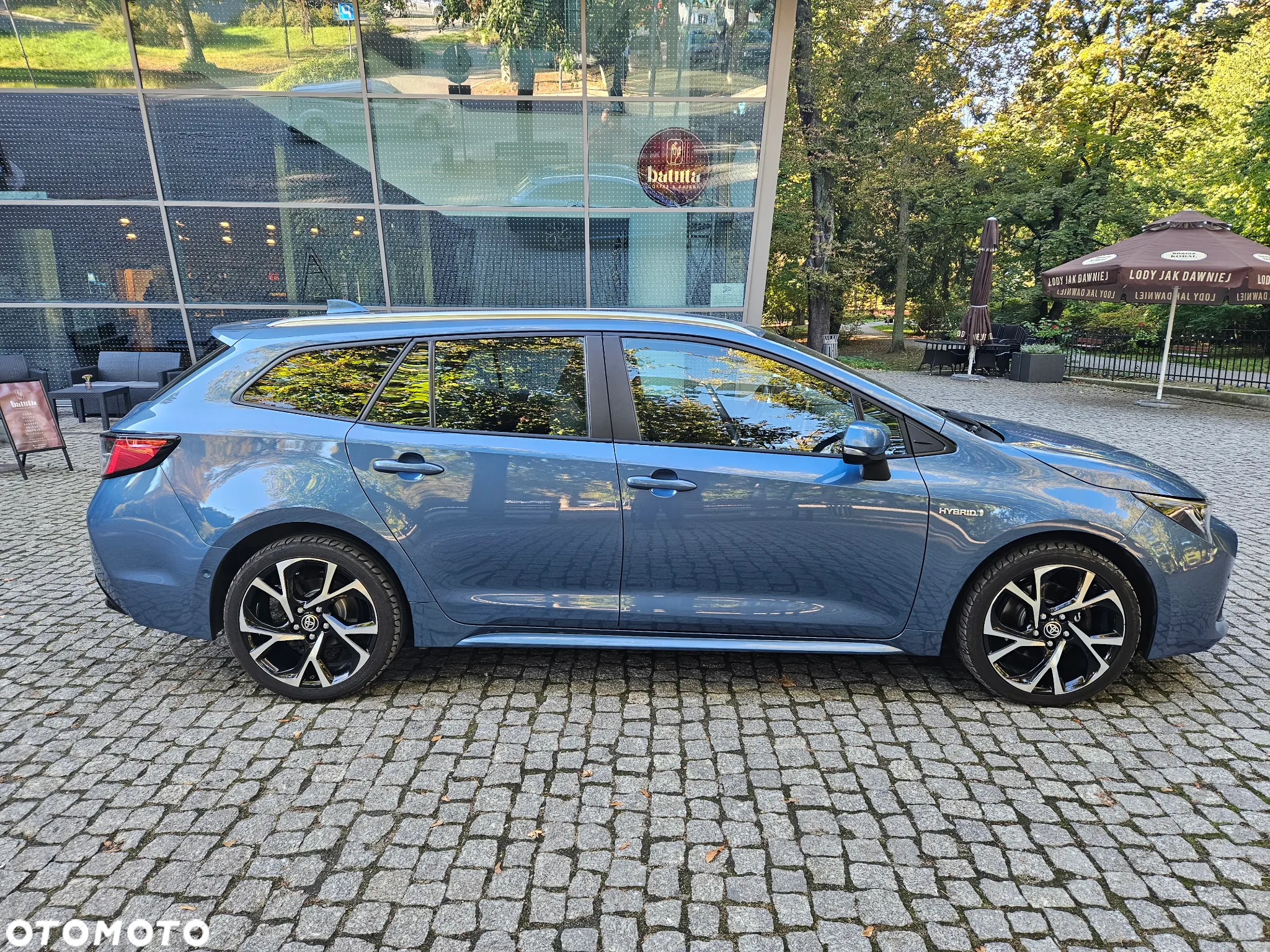 Toyota Corolla 2.0 Hybrid Comfort - 2