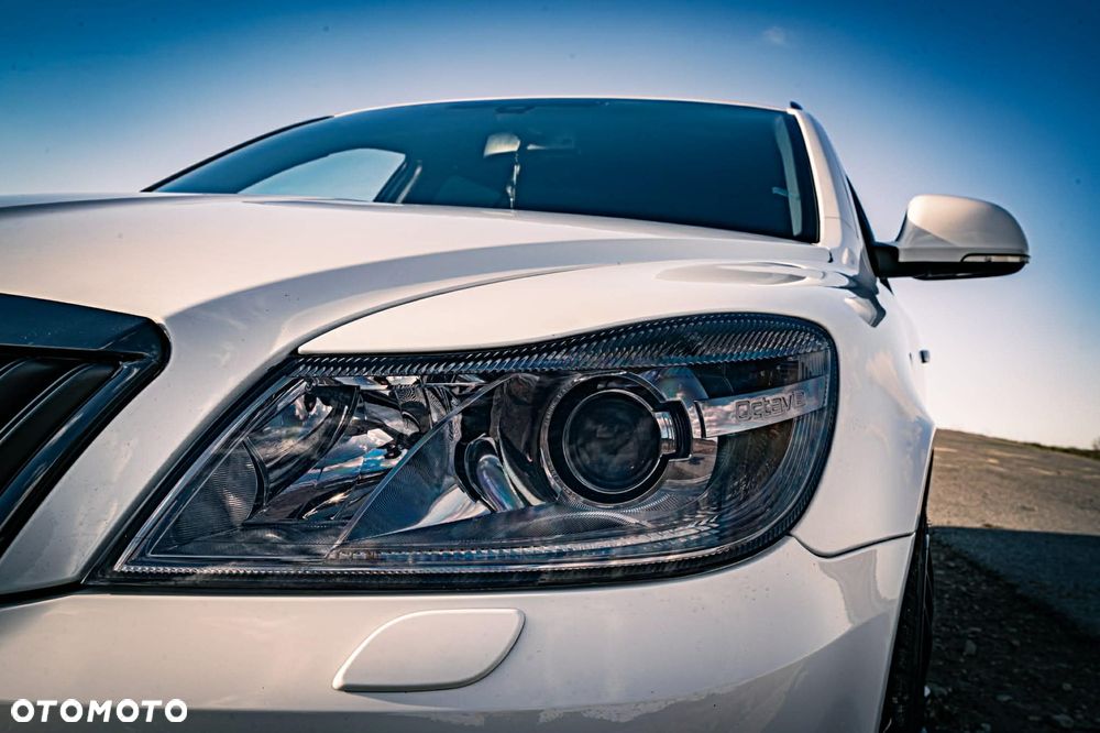 Skoda Octavia 2.0 TSI RS - 2