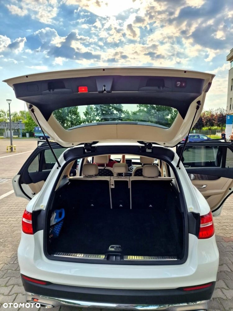 Mercedes-Benz GLC 300 4Matic 9G-TRONIC - 29