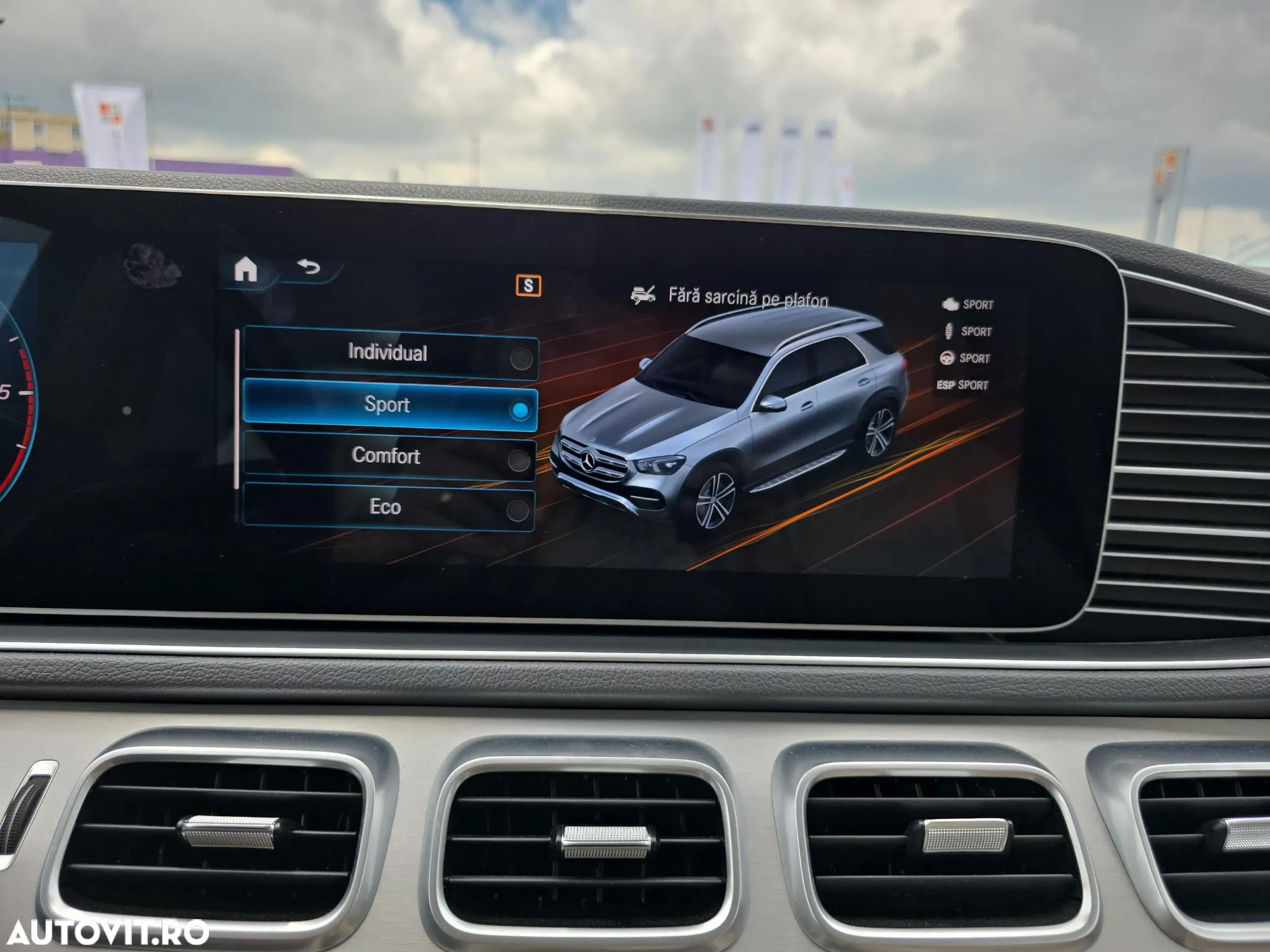 Mercedes-Benz GLE - 27