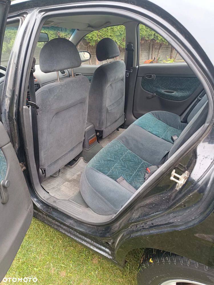 Daewoo Nubira 1.6 SX - 8