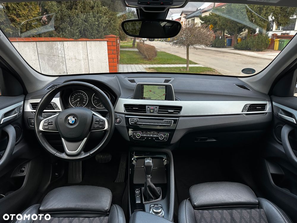 BMW X1 sDrive18d xLine - 18
