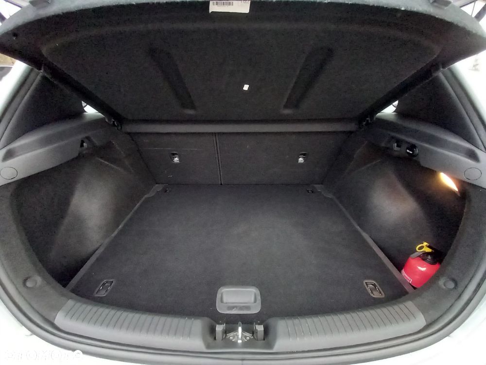 Hyundai i30 1.5 DPI Modern - 24