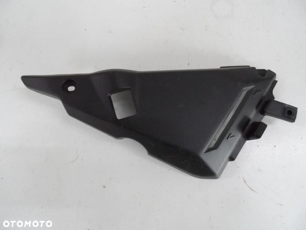 Kawasaki Z650 osłona plastikowa boczek P,L - 7