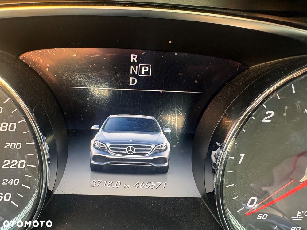 Mercedes-Benz Klasa E 200 d 9G-TRONIC Exclusive - 14