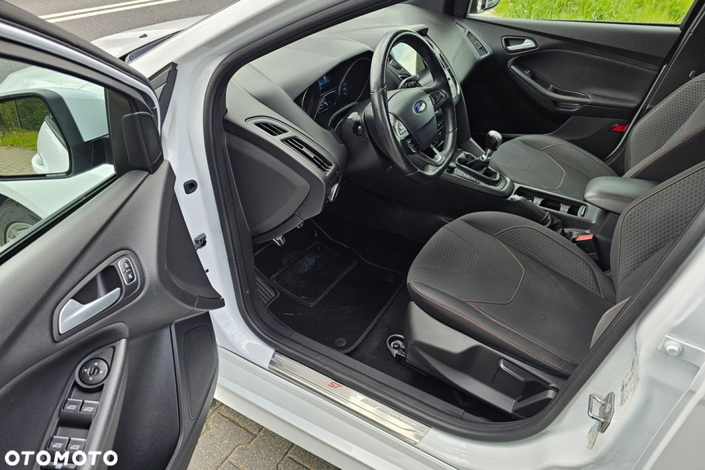 Ford Focus - 14