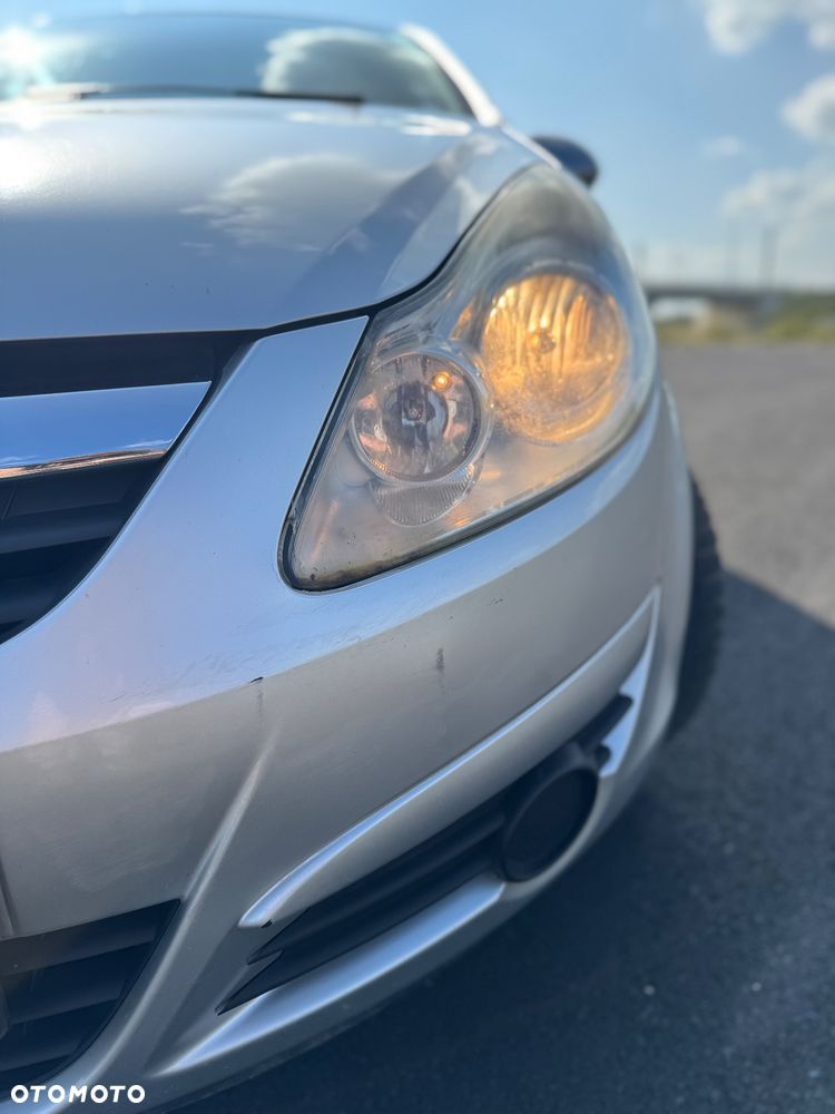 Opel Corsa - 18
