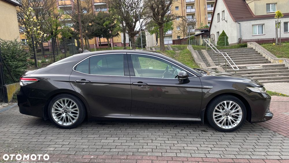 Toyota Camry 2.5 Hybrid Executive CVT - 8