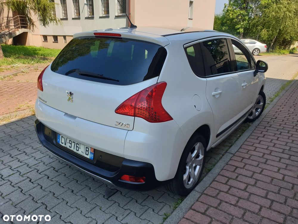 Peugeot 3008 HDi 150 Allure - 4