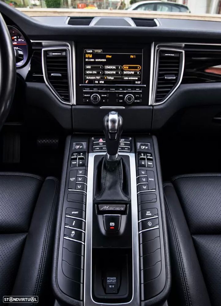 Porsche Macan S - 27