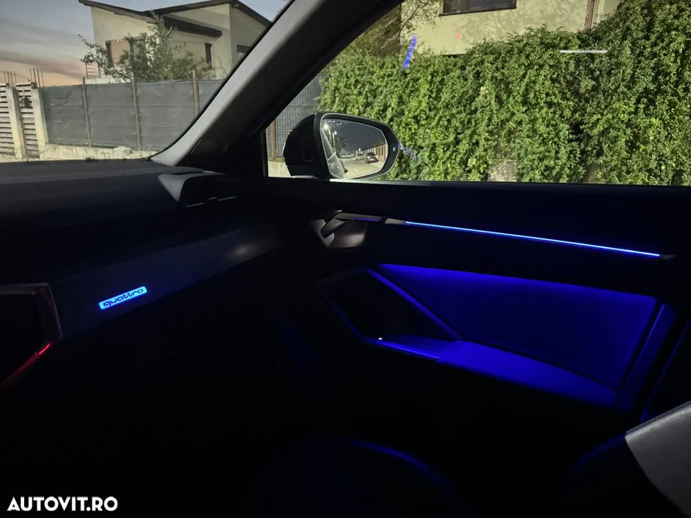 Audi Q3 Sportback 2.0 40 TFSI quattro S tronic S Line - 36