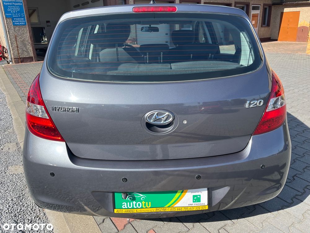 Hyundai i20 - 13