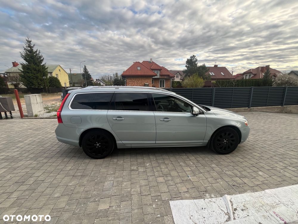 Volvo V70 3.2 Summum - 7