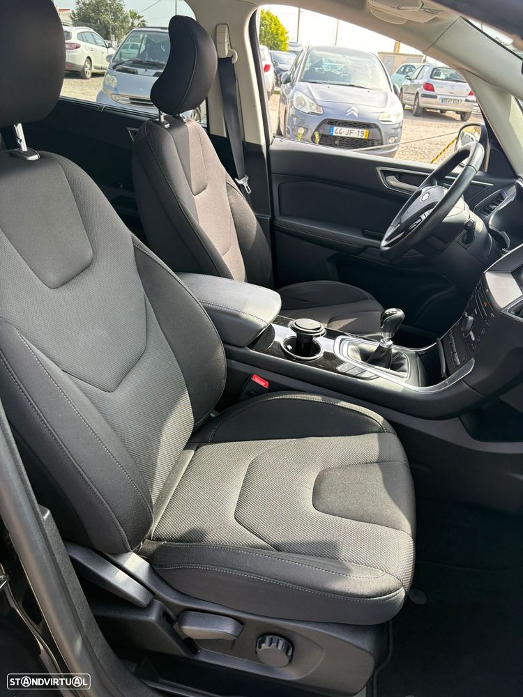 Ford S-Max 2.0 TDCi Titanium - 5