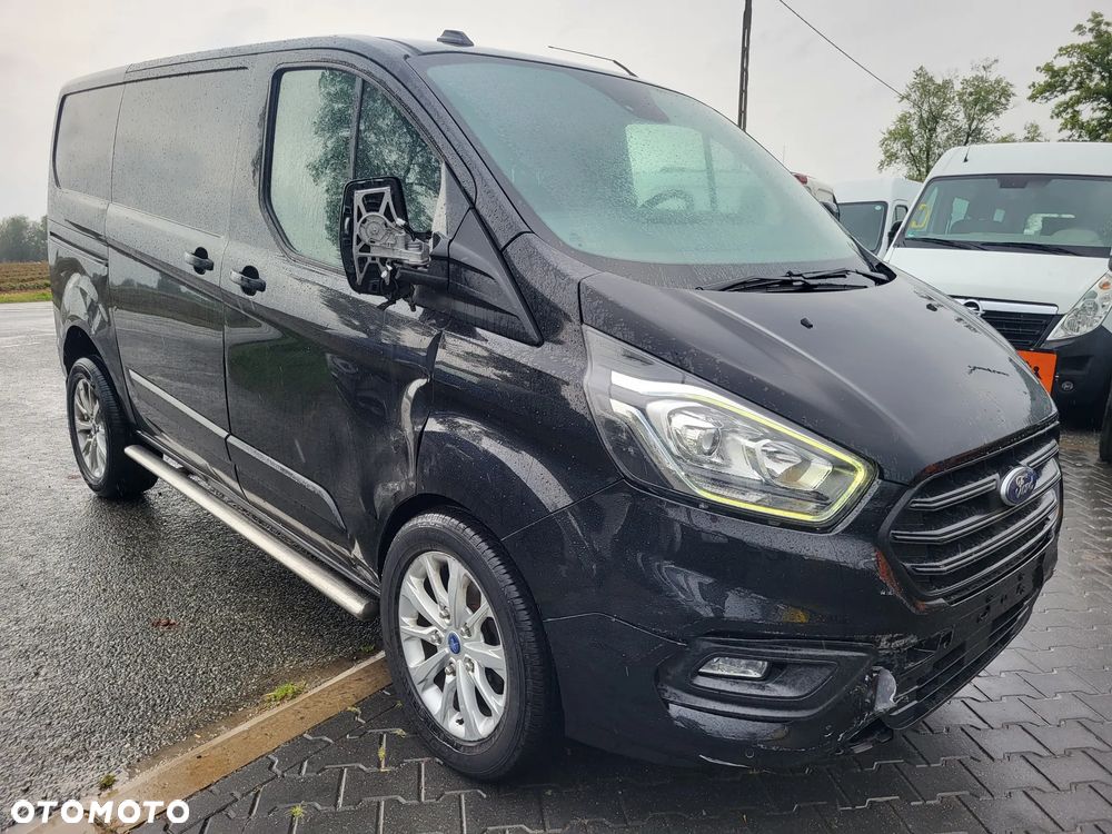 Ford TRANSIT CUSTOM - 3