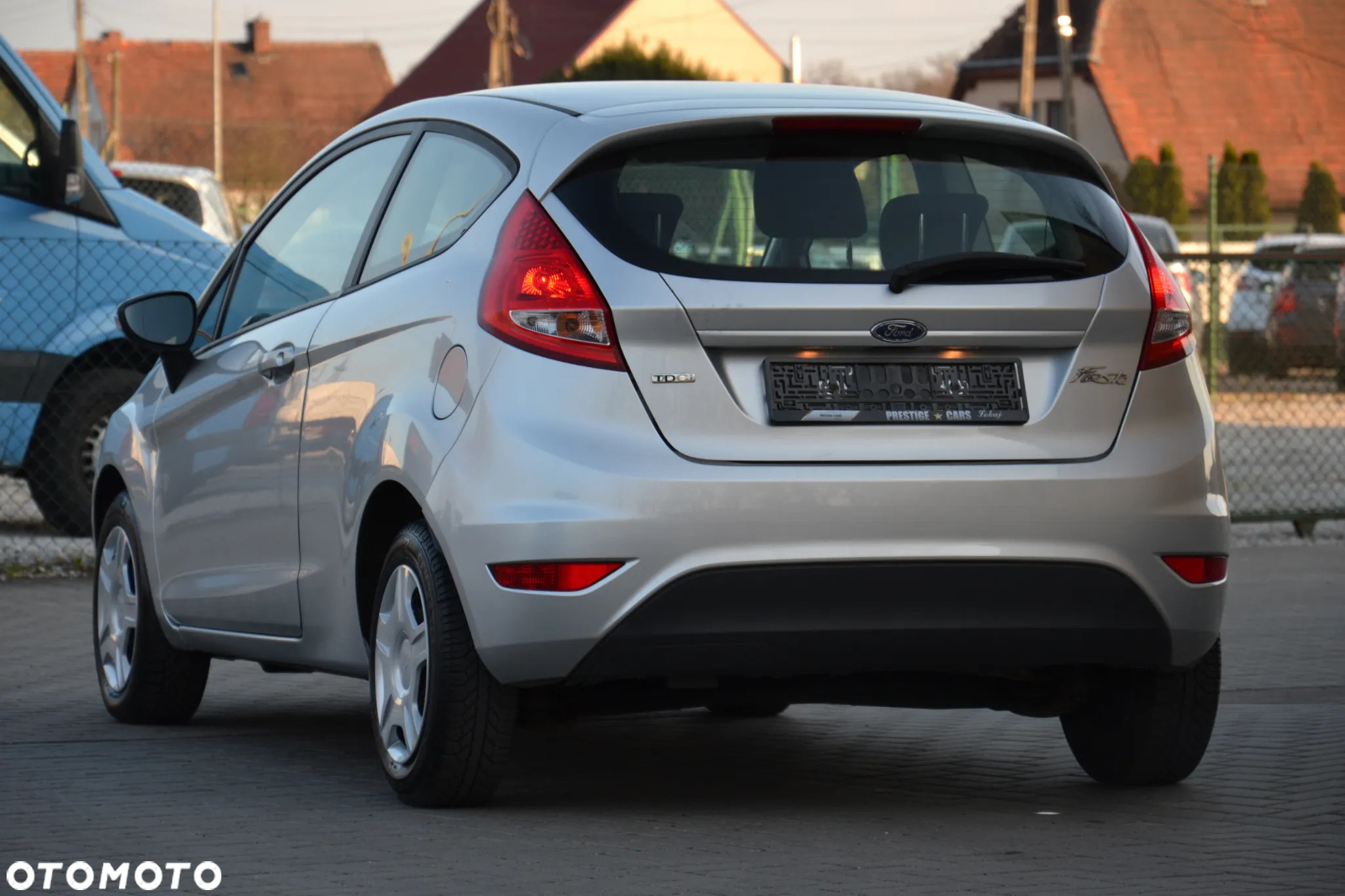 Ford Fiesta 1.6 TDCI Ambiente - 17