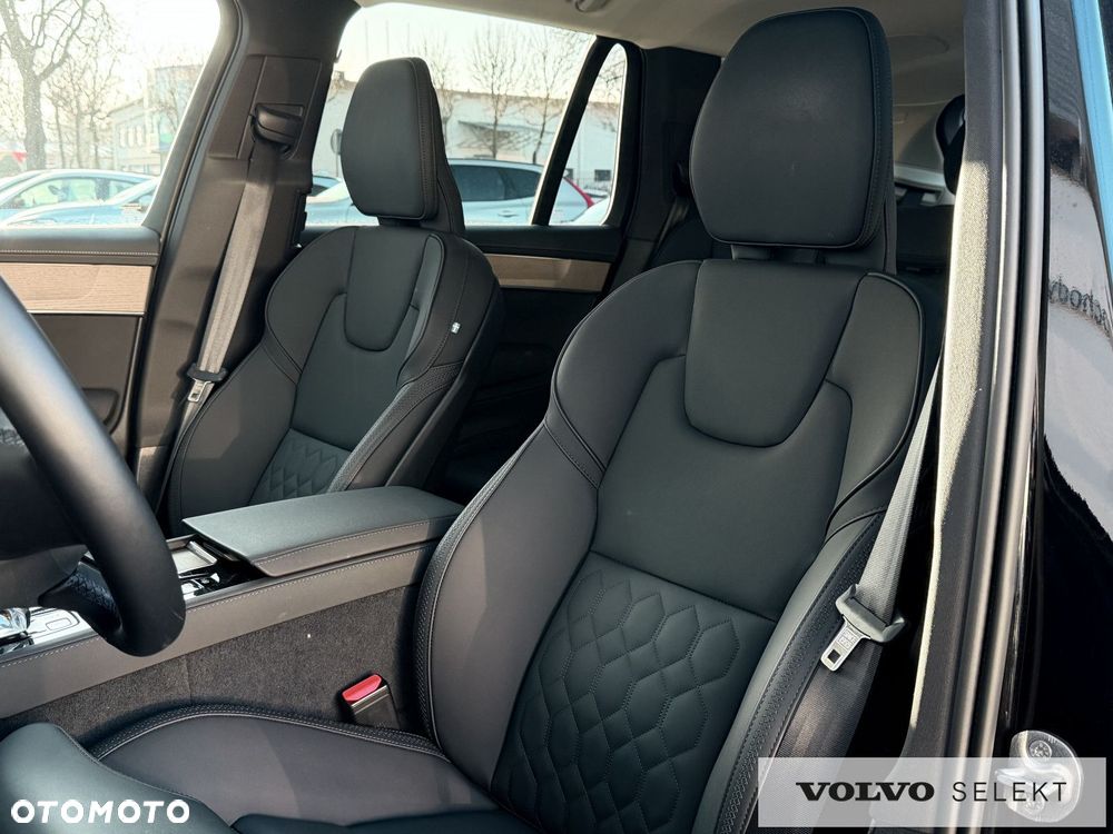 Volvo XC 90 - 25