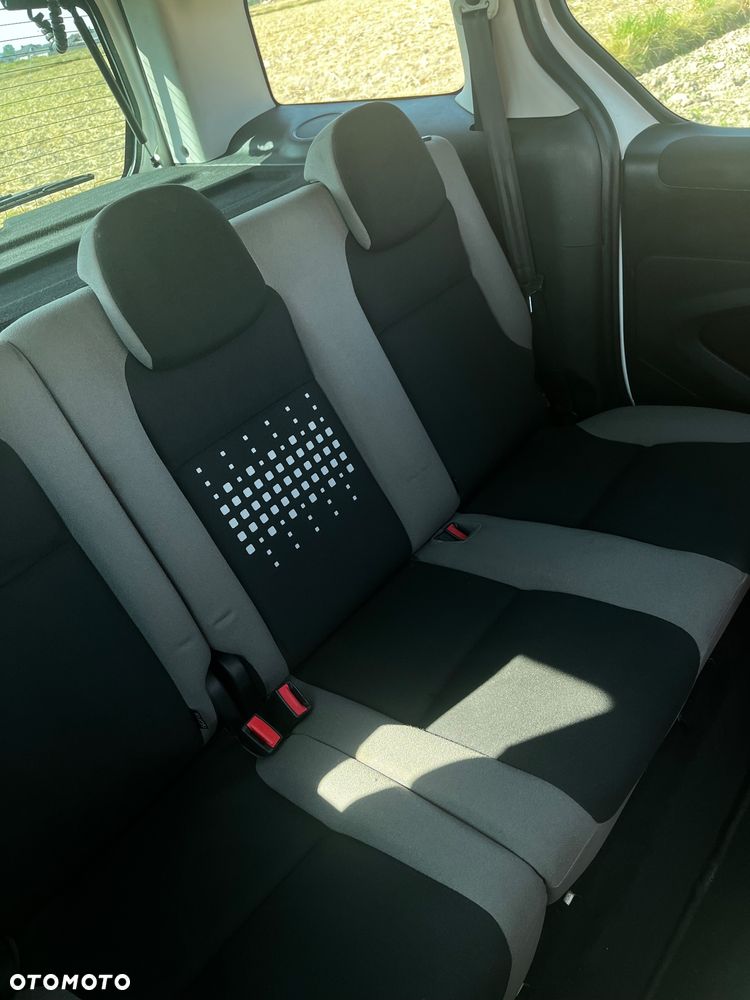 Citroën Berlingo Multispace BlueHDi 120 S&S SHINE - 14