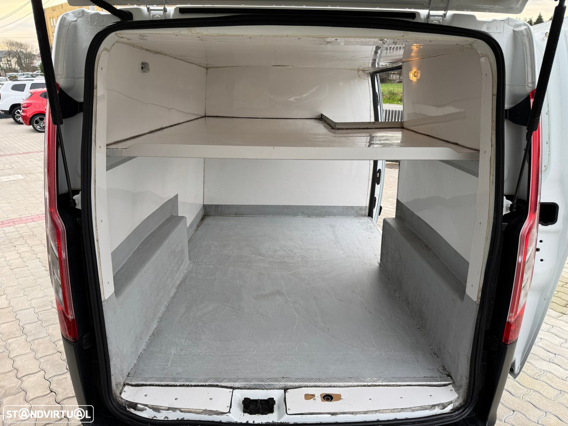 Ford Transit Custom 260L1 2.0 TDCi H1-Tecto Baixo Ambiente - 6