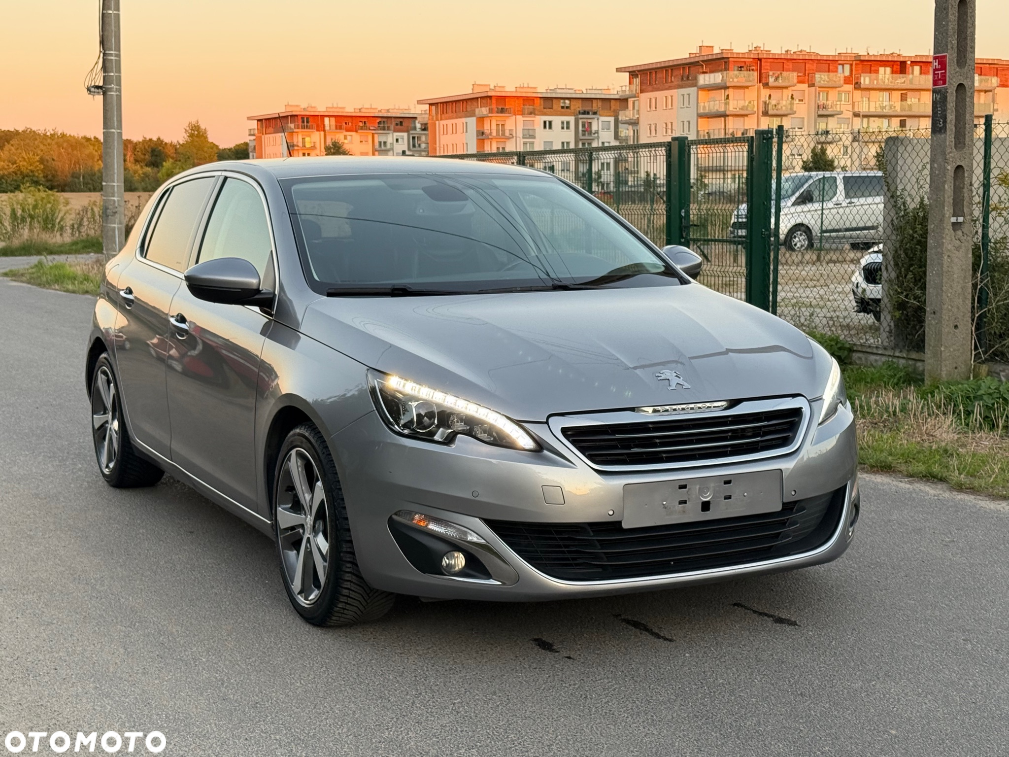 Peugeot 308 1.6 e-HDi Allure S&S - 6