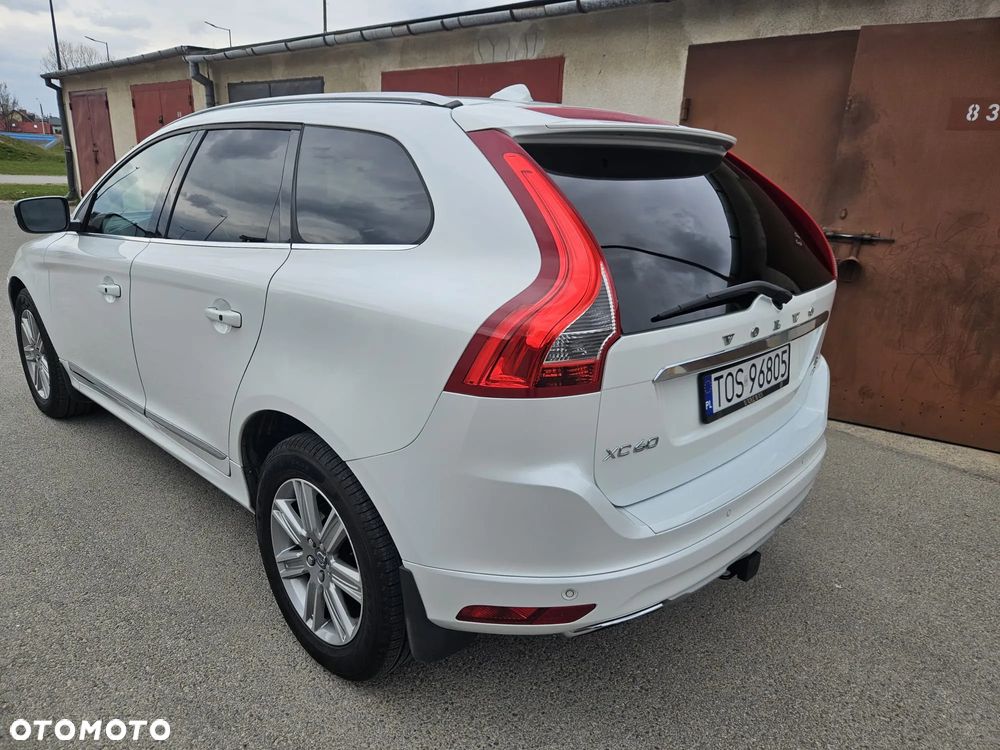 Volvo XC 60 T6 AWD Geartronic Summum - 9