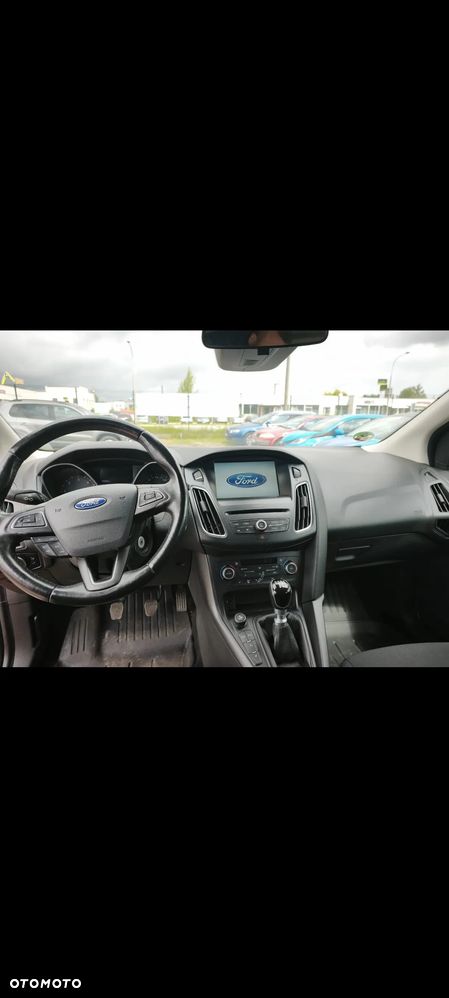 Ford Focus 1.5 TDCi DPF Start-Stopp-System Trend - 11