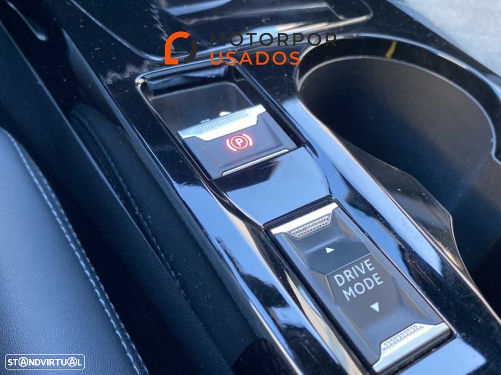 Peugeot e-2008 50 kWh GT Pack - 18