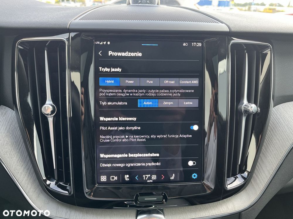 Volvo XC 60 - 21