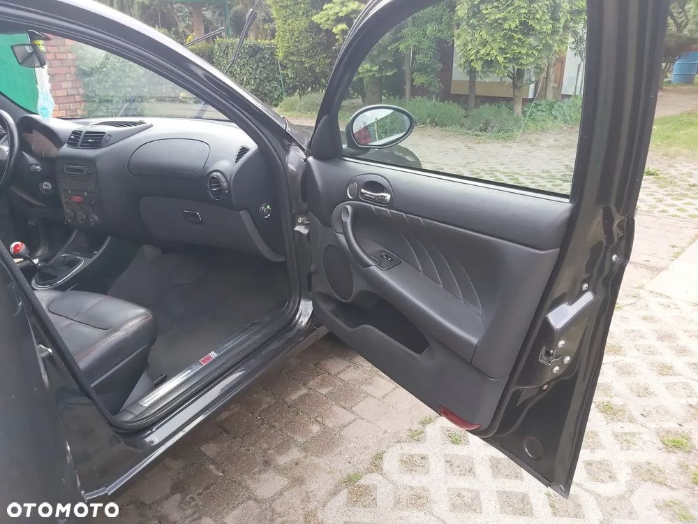 Alfa Romeo 147 1.9 JTD 16V Progress - 10