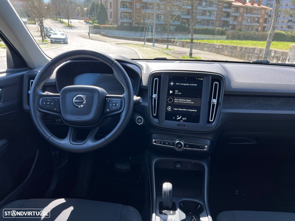 Volvo XC 40 1.5 T2 Momentum Core Geartronic - 9