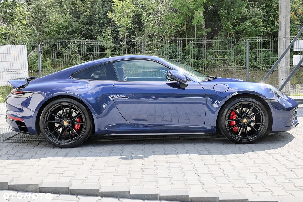 Porsche 911 Carrera 4S - 2