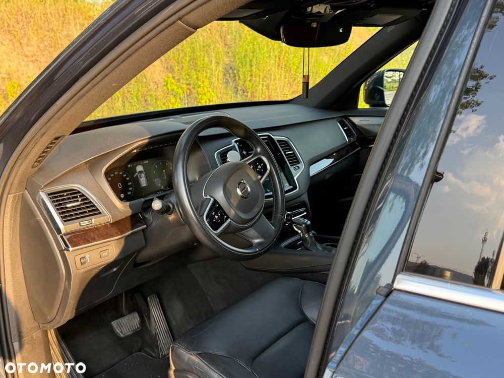 Volvo XC 90 T5 AWD Momentum 7os - 8