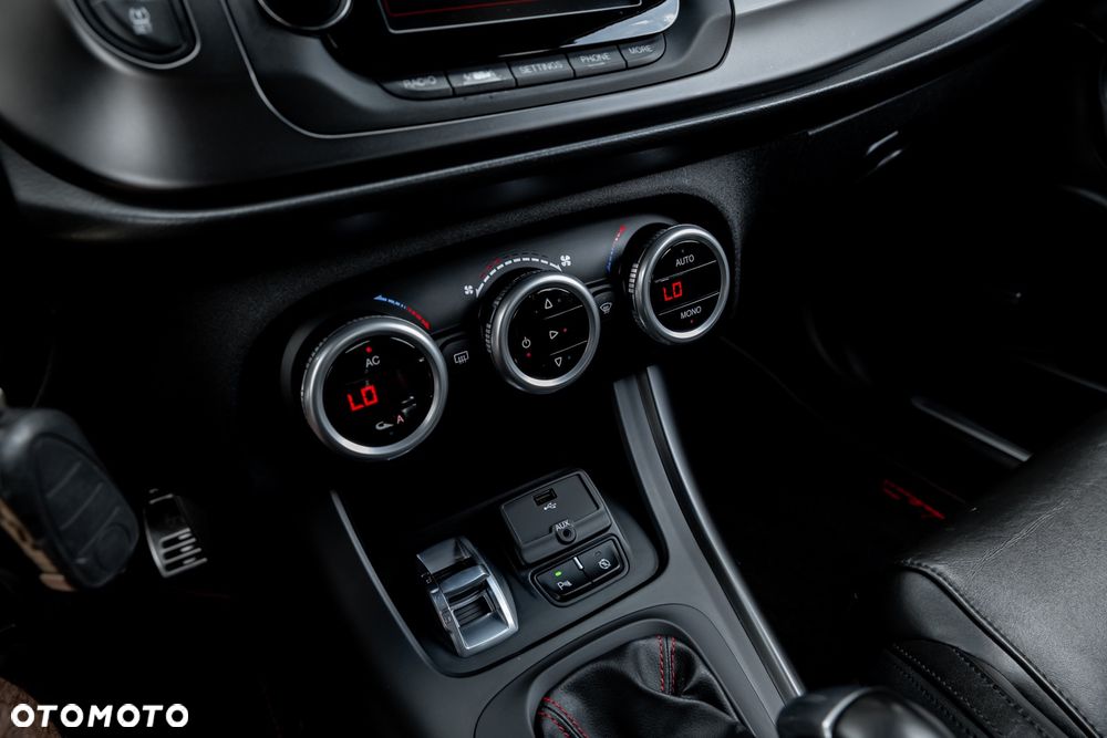 Alfa Romeo Giulietta 1.4 TB MultiAir Sport TCT - 26