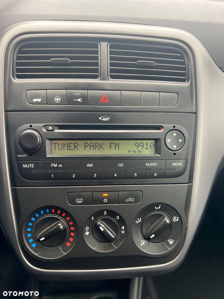 Fiat Grande Punto - 6