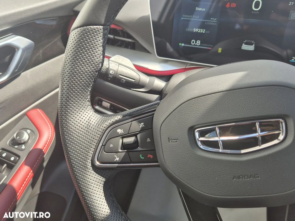 Geely Coolray - 17