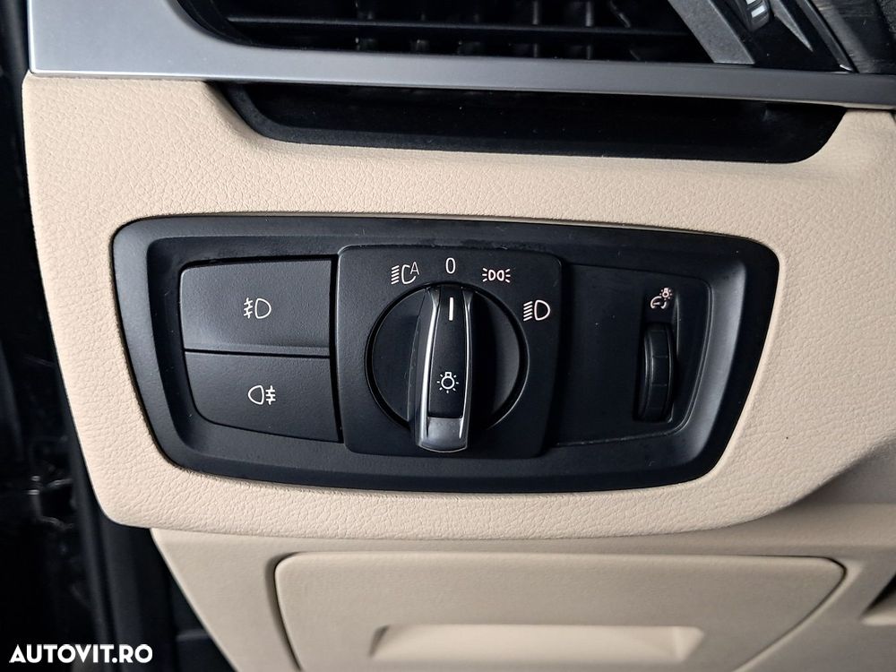 BMW X1 sDrive18d AT - 15