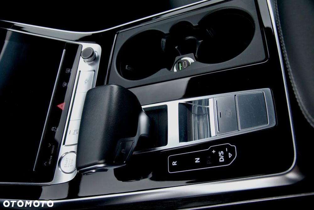 Audi Q8 55 TFSI quattro tiptronic - 20