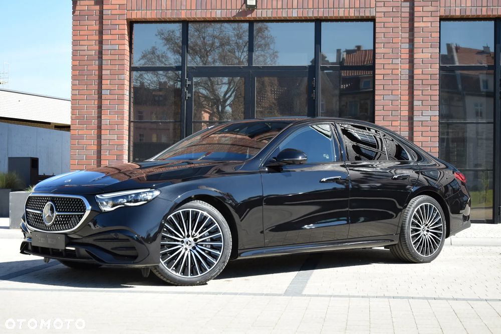 Mercedes-Benz Klasa E 220 d mHEV 4-Matic AMG 9G-Tronic - 4