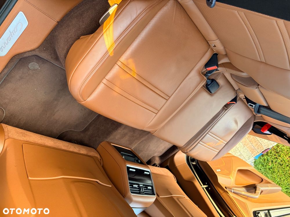 Porsche Cayenne - 9