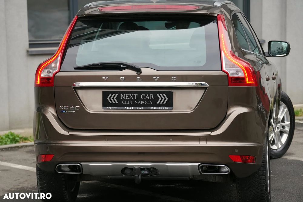 Volvo XC 60 D5 AWD Geartronic Summum - 3