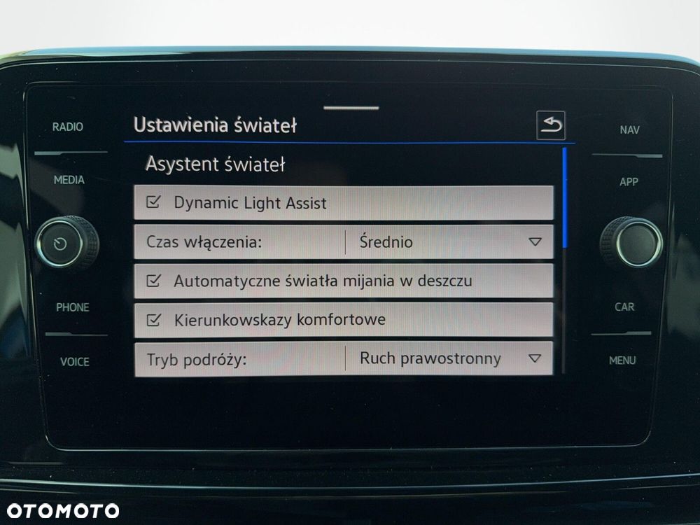 Volkswagen T-Roc - 23
