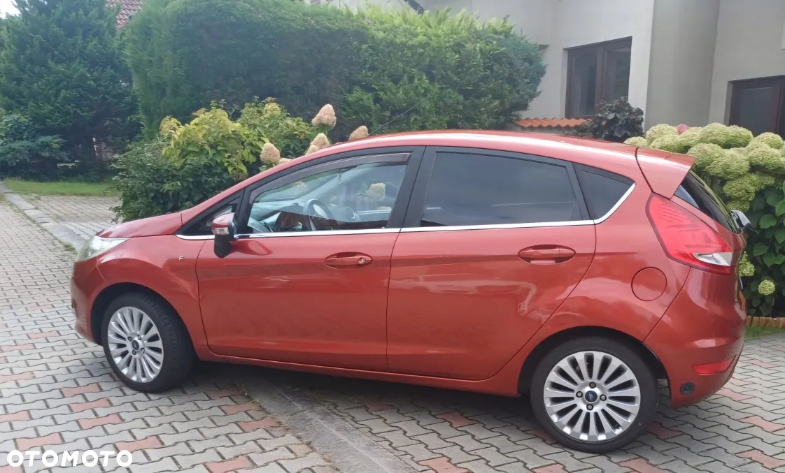 Ford Fiesta 1.25 Ambiente - 2