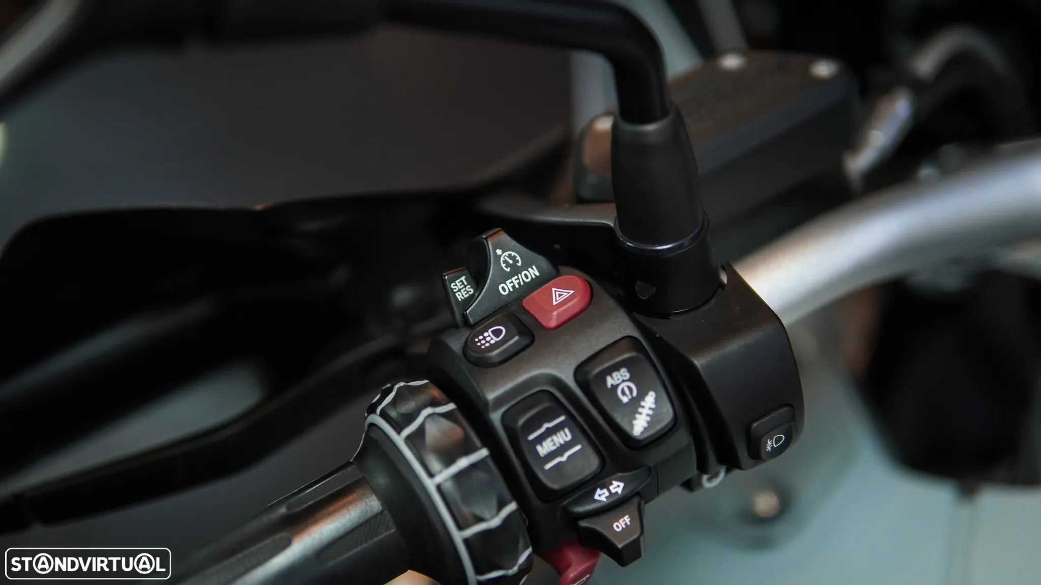 BMW R 1250 GS Adventure C/ AKRAPOVIC COMPLETO - 15