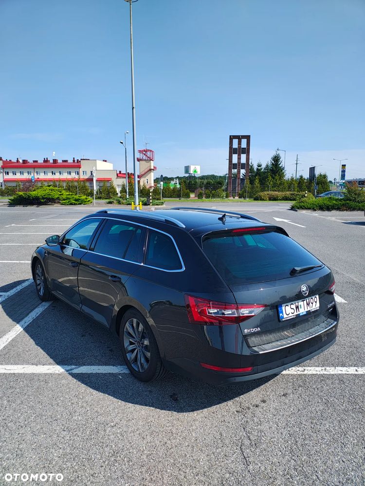 Skoda Superb 2.0 TDI 4x4 L&K DSG - 7