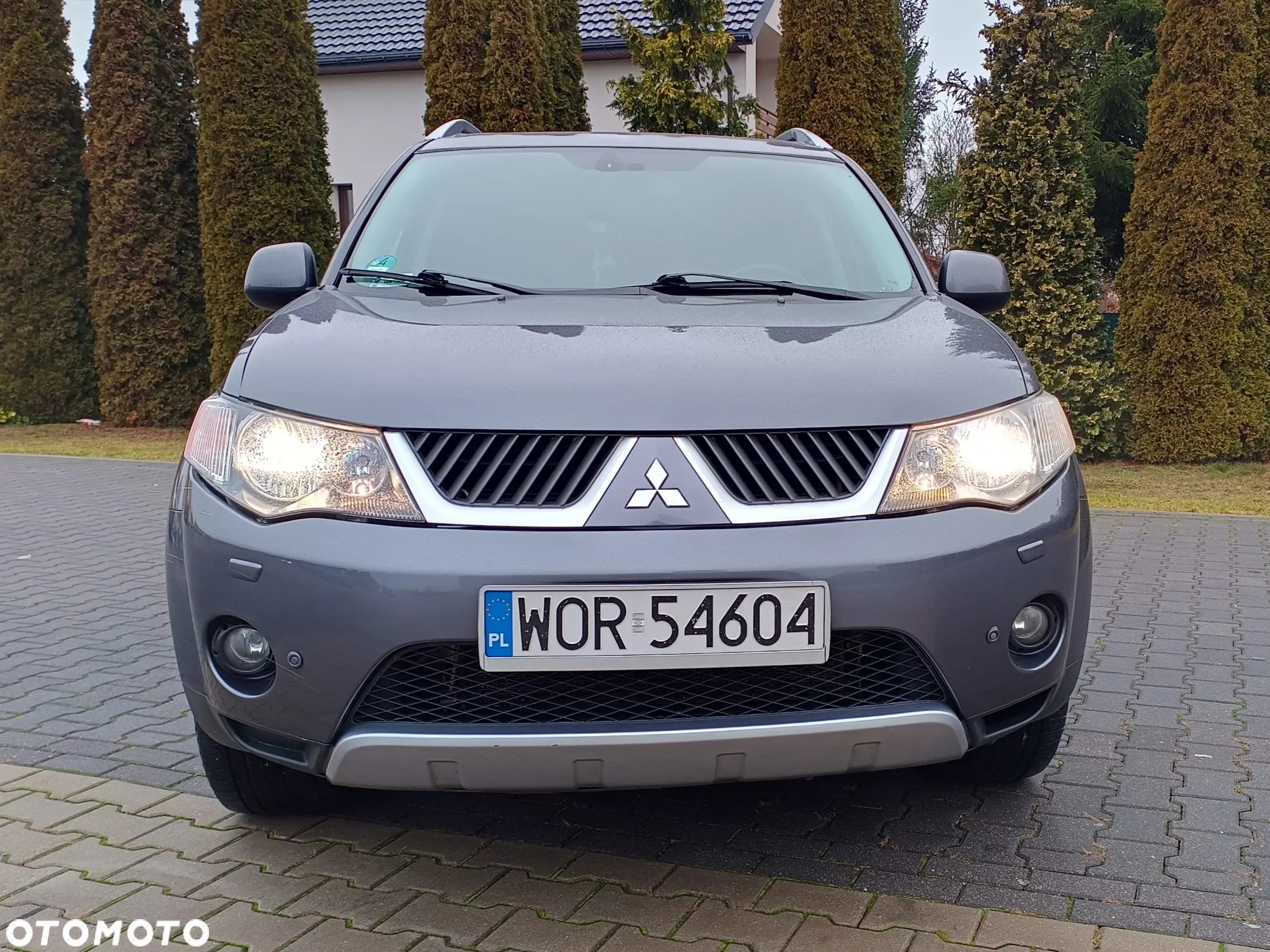 Mitsubishi Outlander 2.4 4WD CVT Instyle - 2