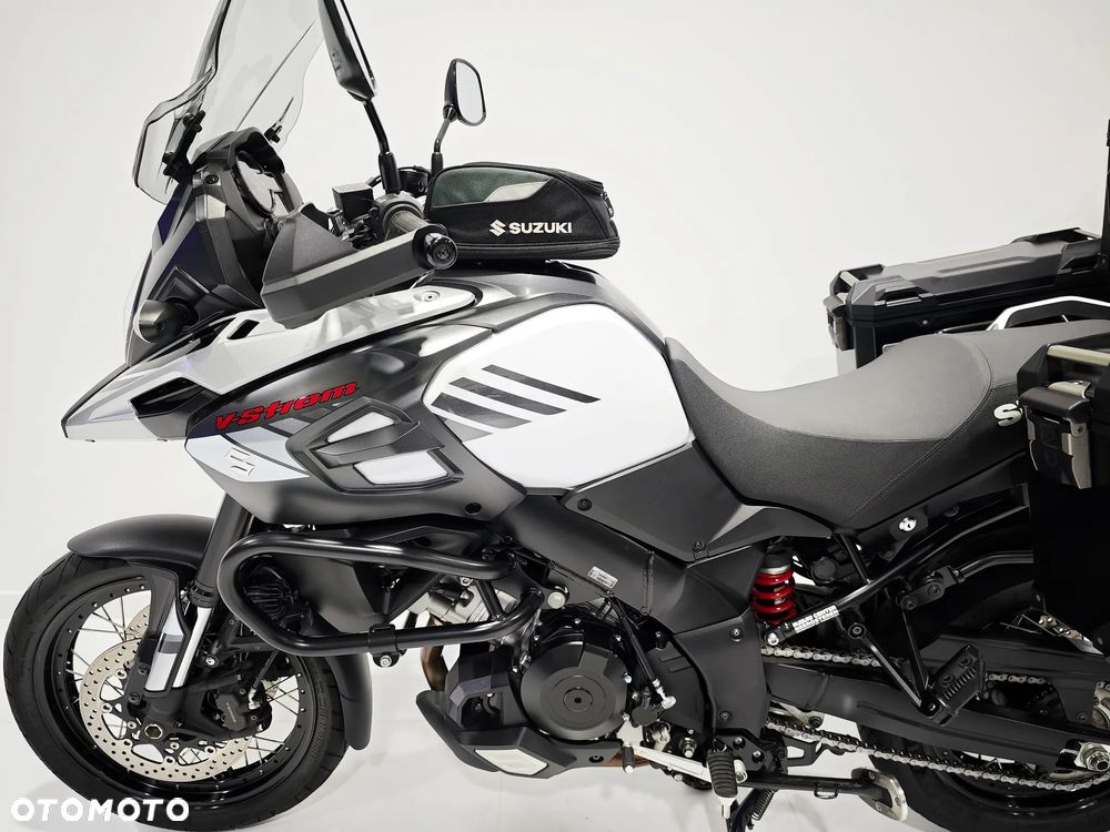 Suzuki V-STROM - 26