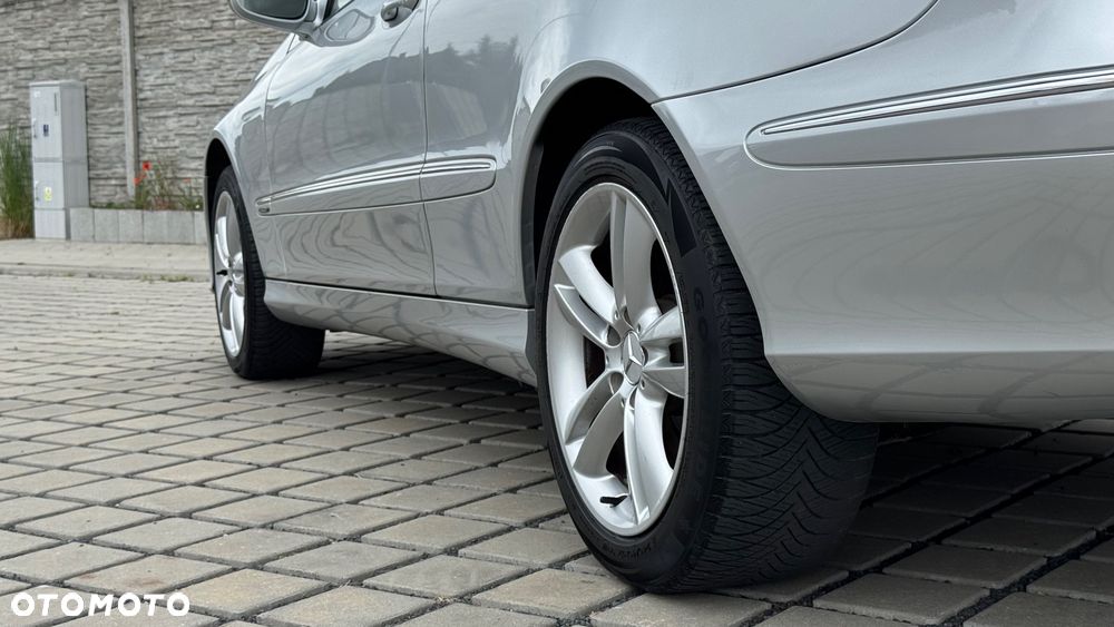 Mercedes-Benz CLK - 9
